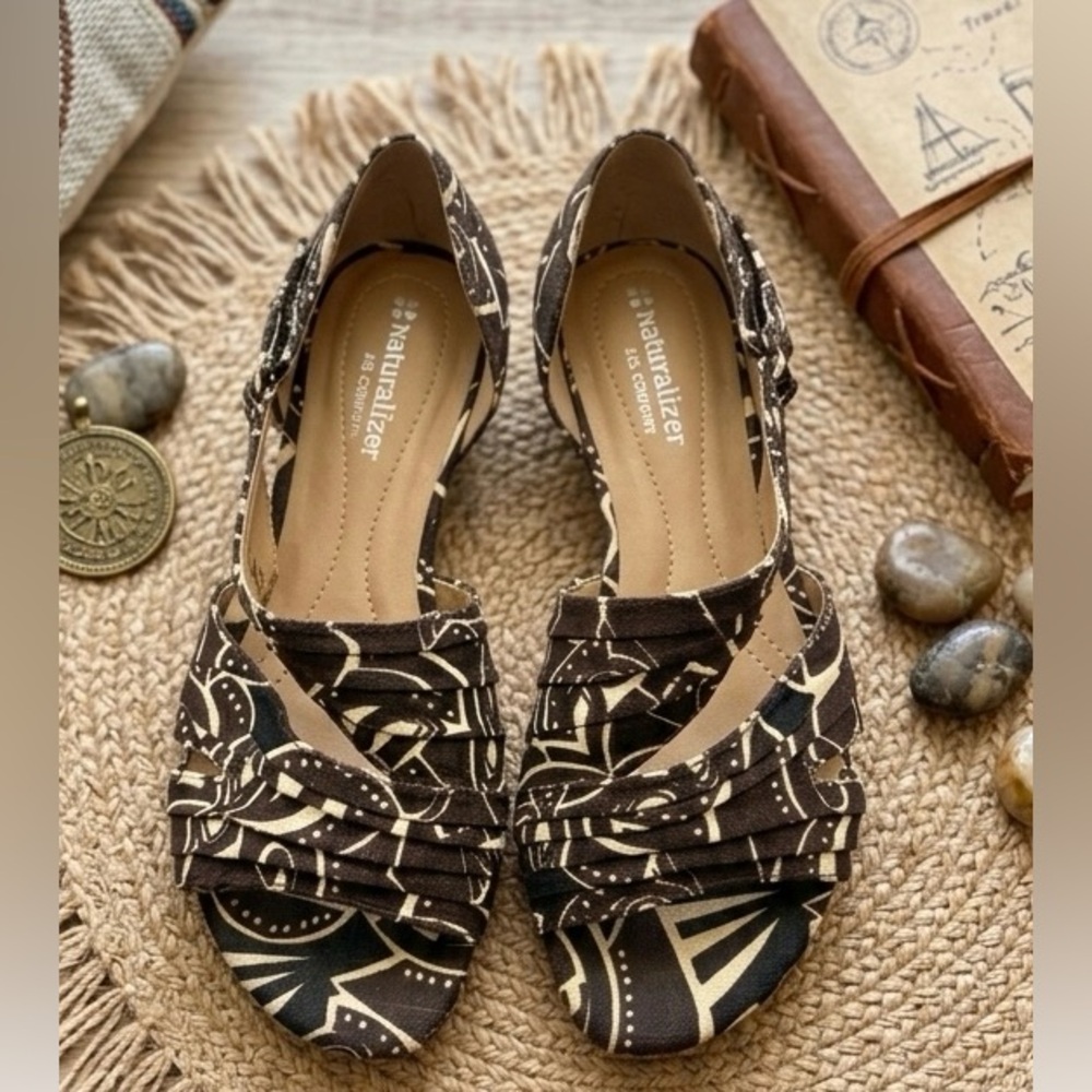 Naturalizer Brown & Cream Patterned Open-Toe Wedge Sandals Size 5.5